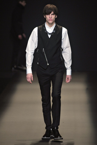 Dior Homme / - 2009-2010